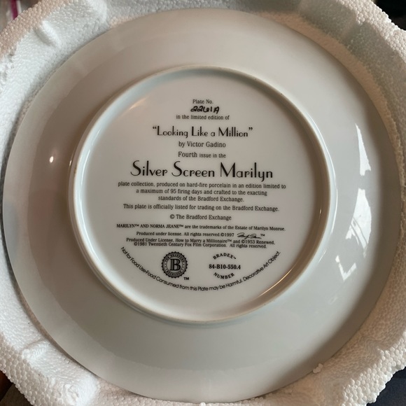 Marilyn Monroe Collectable Plate - Picture 2 of 3